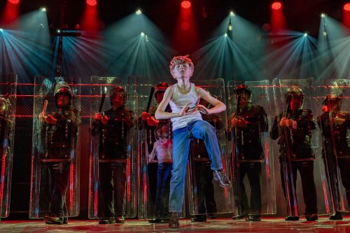 Die Erfolgsgeschichte geht weiter: »Billy Elliot« feiert in Zürich Wiederaufnahmepremiere