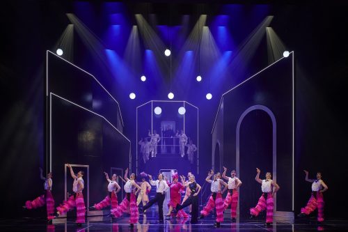 Backstage beim »Märchen im Grand-Hotel« an der Oper Dortmund mit einem Interview mit Jörn-Felix Alt